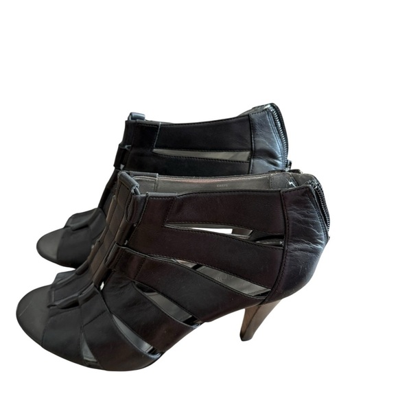 Calvin Klein Black Gladiator Heels – Size 6.5M - Picture 4 of 5